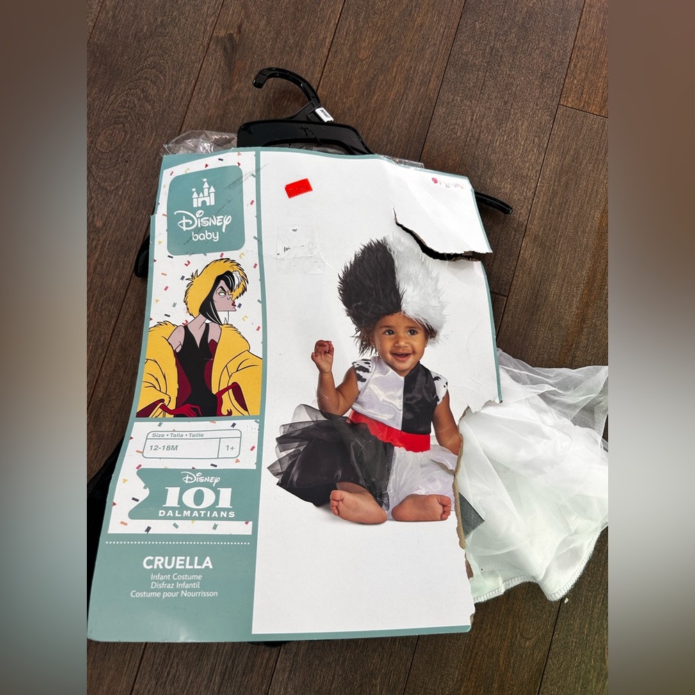 Disney 101 Dalmatian’s Cruella infant costume 12-18 months